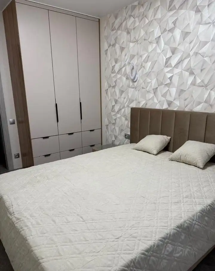 Сдается 2-комнатная квартира в новом доме - Квартиры (Недвижимость) в Барнаул