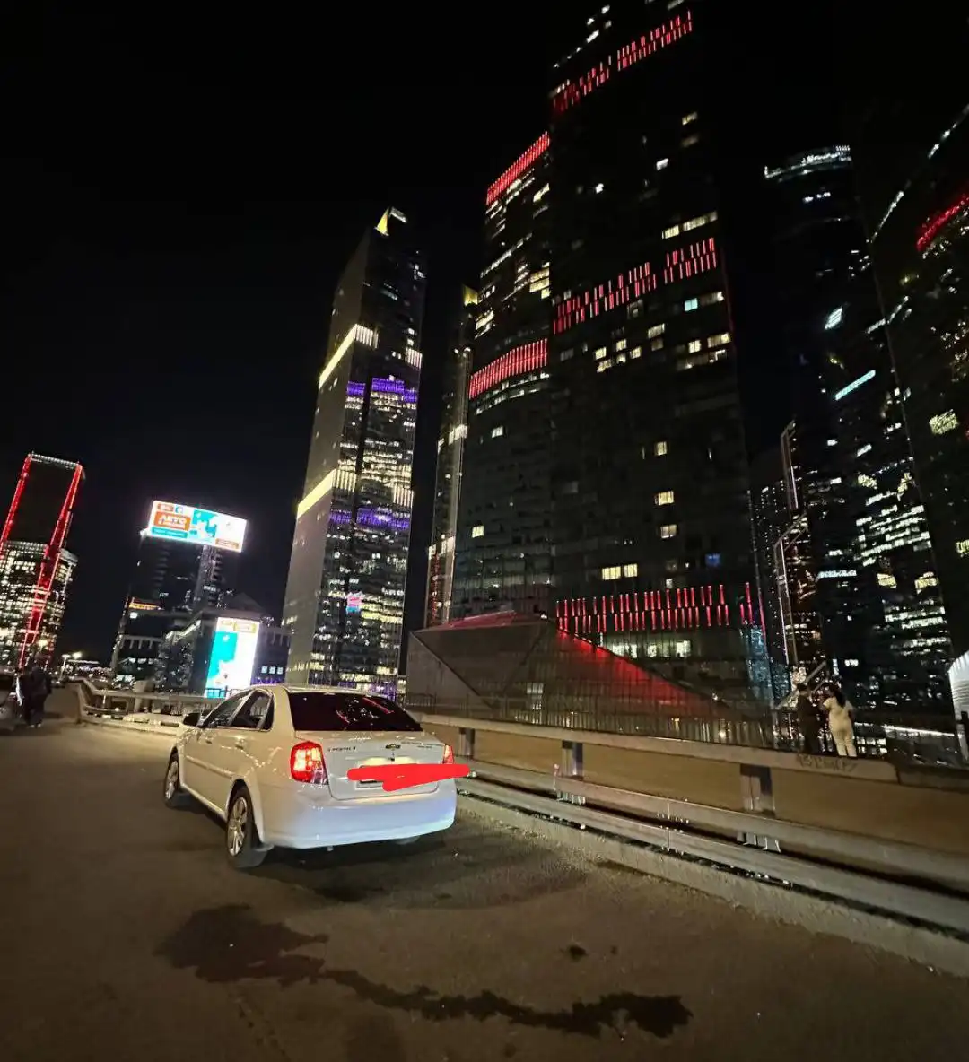 Работа и квартиры в Москве, Ташкенте, Самарканде, Бухаре