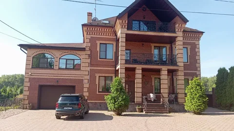 Требуется домработница в Москве - Работа в Москва