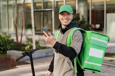 Набор курьеров для работы в районе метро Профсоюзная - Вакансии в общепите в Москва