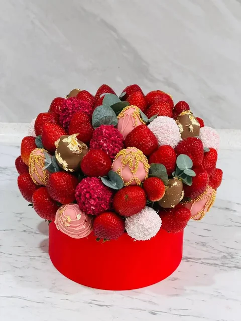 Клубника в шоколаде и букеты с шоколадом в наличии и под заказ - Рукоделие в Ставропольский край