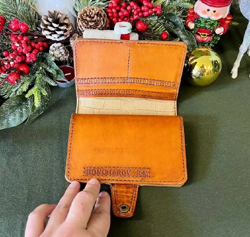 Собственное производство сумок и аксессуаров из натуральной кожи - Сумки и аксессуары (Одежда) в Ставрополь