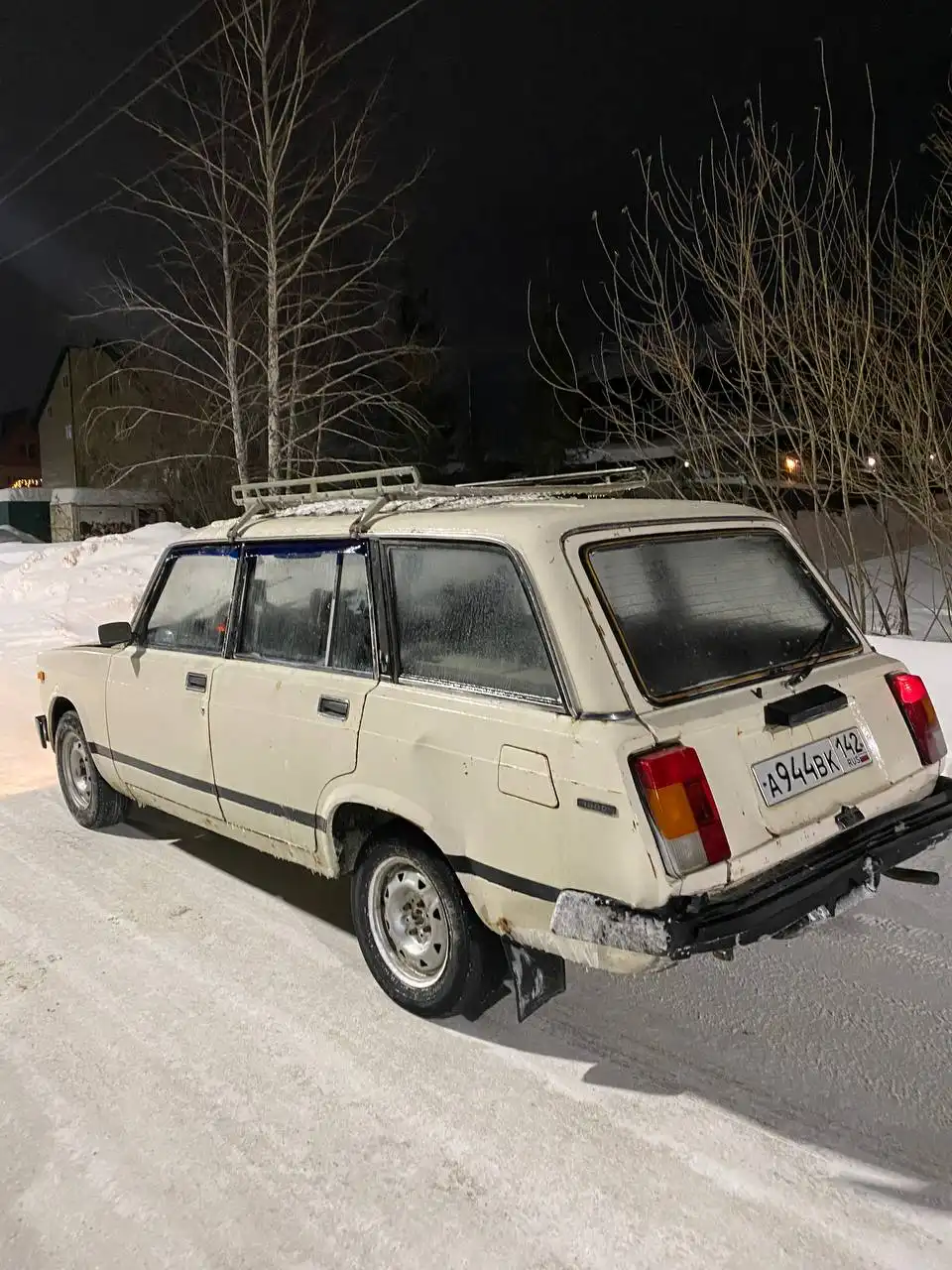 Автомобиль ГАЗ-24 Волга 1983 года