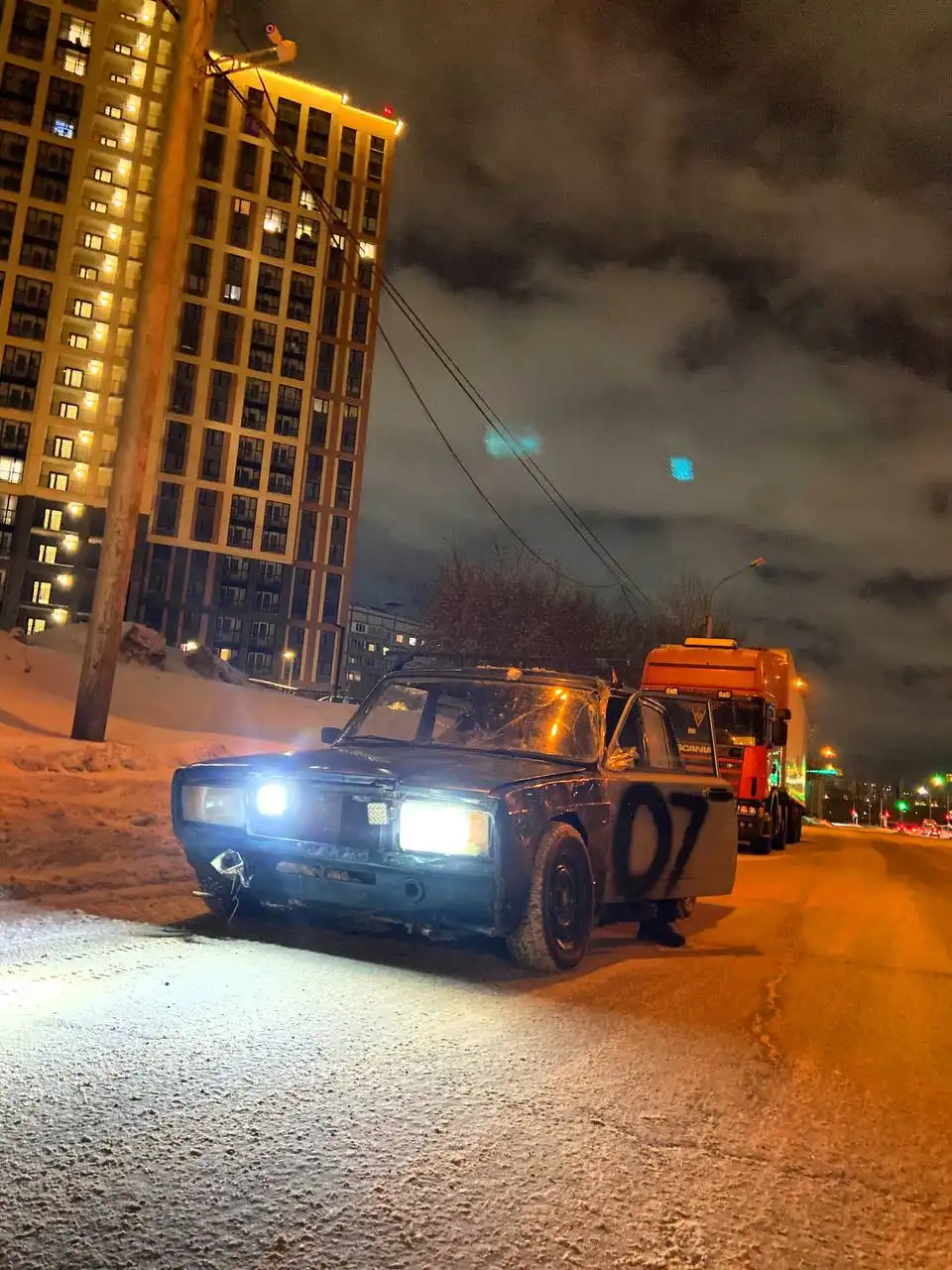 Продам автомобиль на полном ходу с чистыми документами