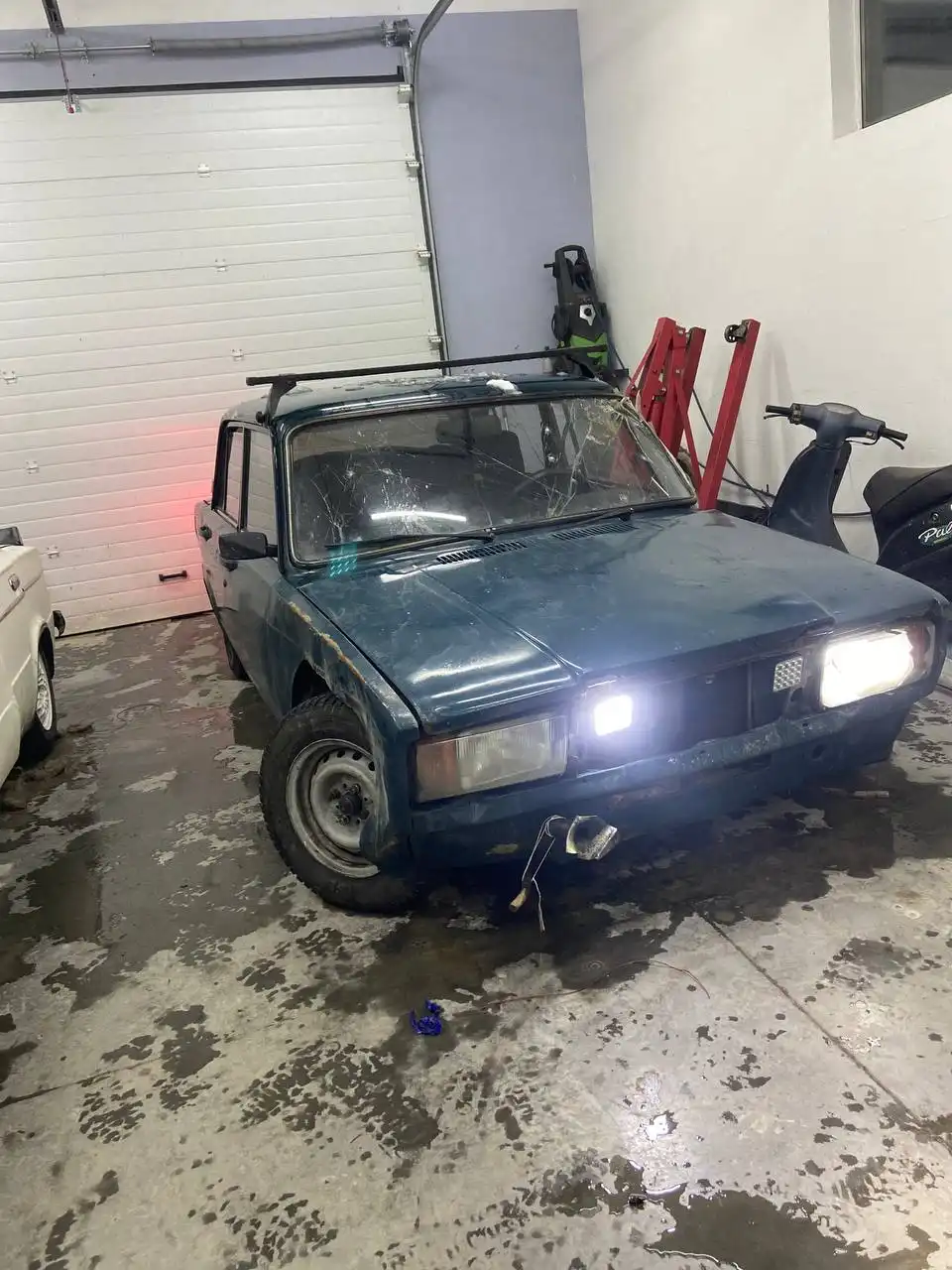 Продам автомобиль на полном ходу с чистыми документами