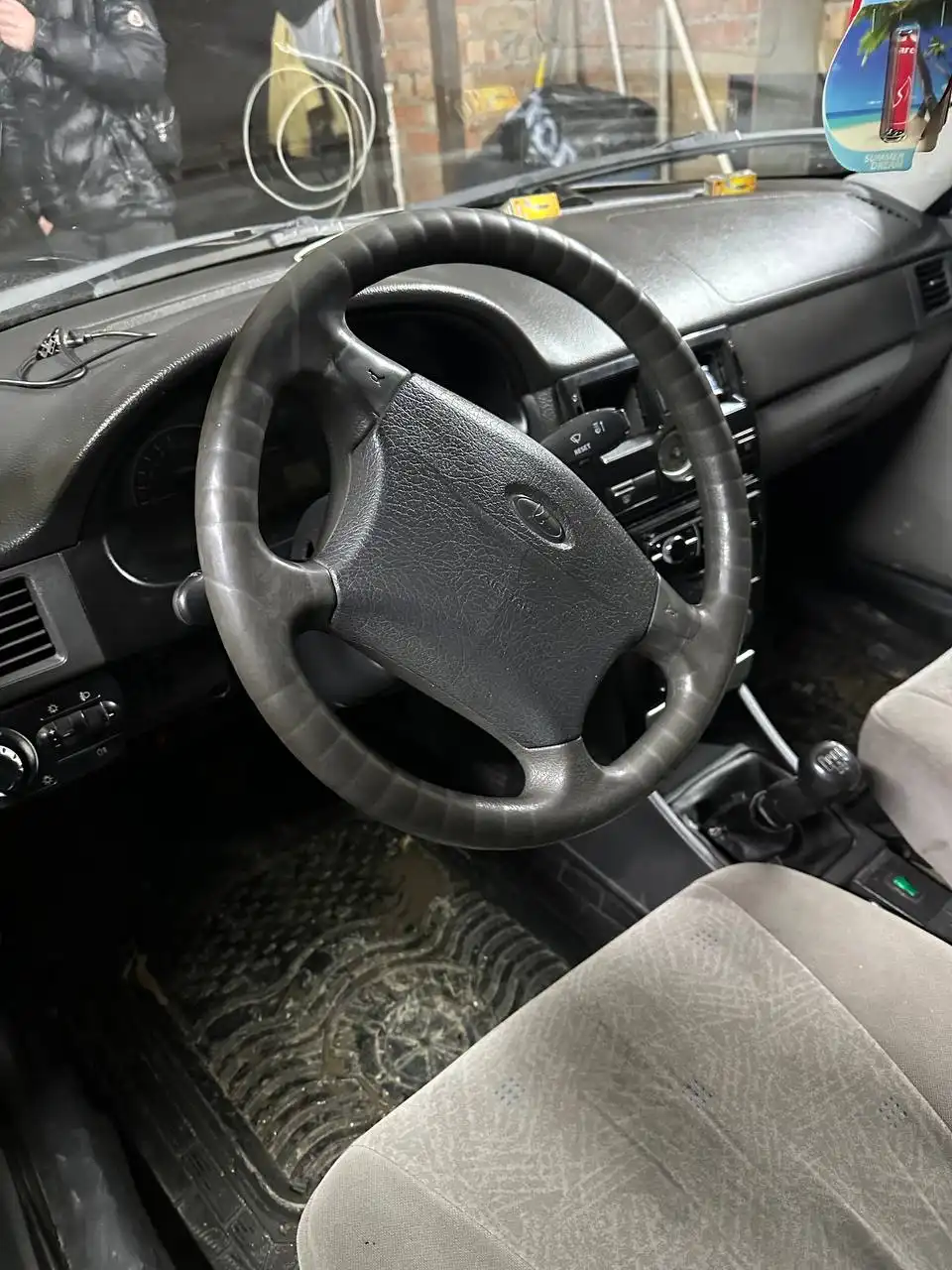 Продажа автомобиля ВАЗ 2106 с двигателем 126, требует кузовного ремонта