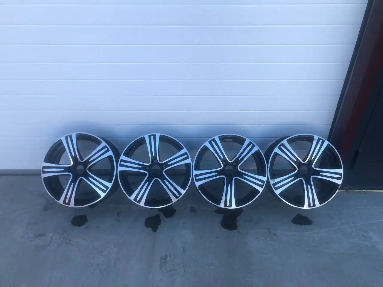 Продажа б/у дисков R15 для Фольксвагена
