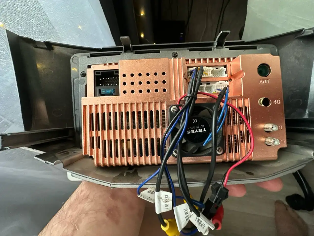 Продам Teyes CC2 - Автомагнитолы (Авто) в Новосибирск