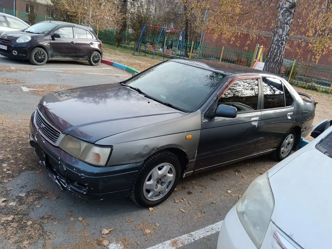 Продажа Nissan 1999 года с механикой