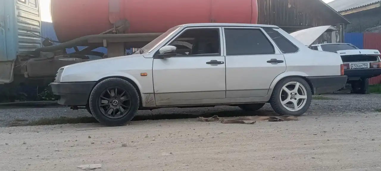 Продам ВАЗ 21099 2001 года