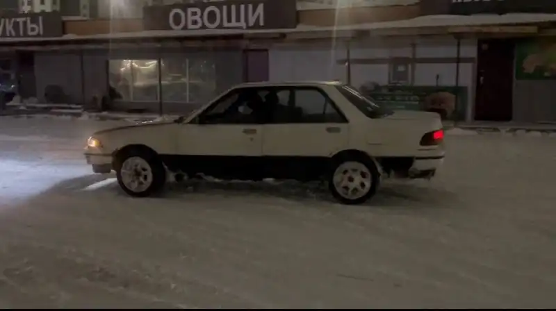 Продажа Toyota Carina T170 1991 года выпуска с рестайлингом