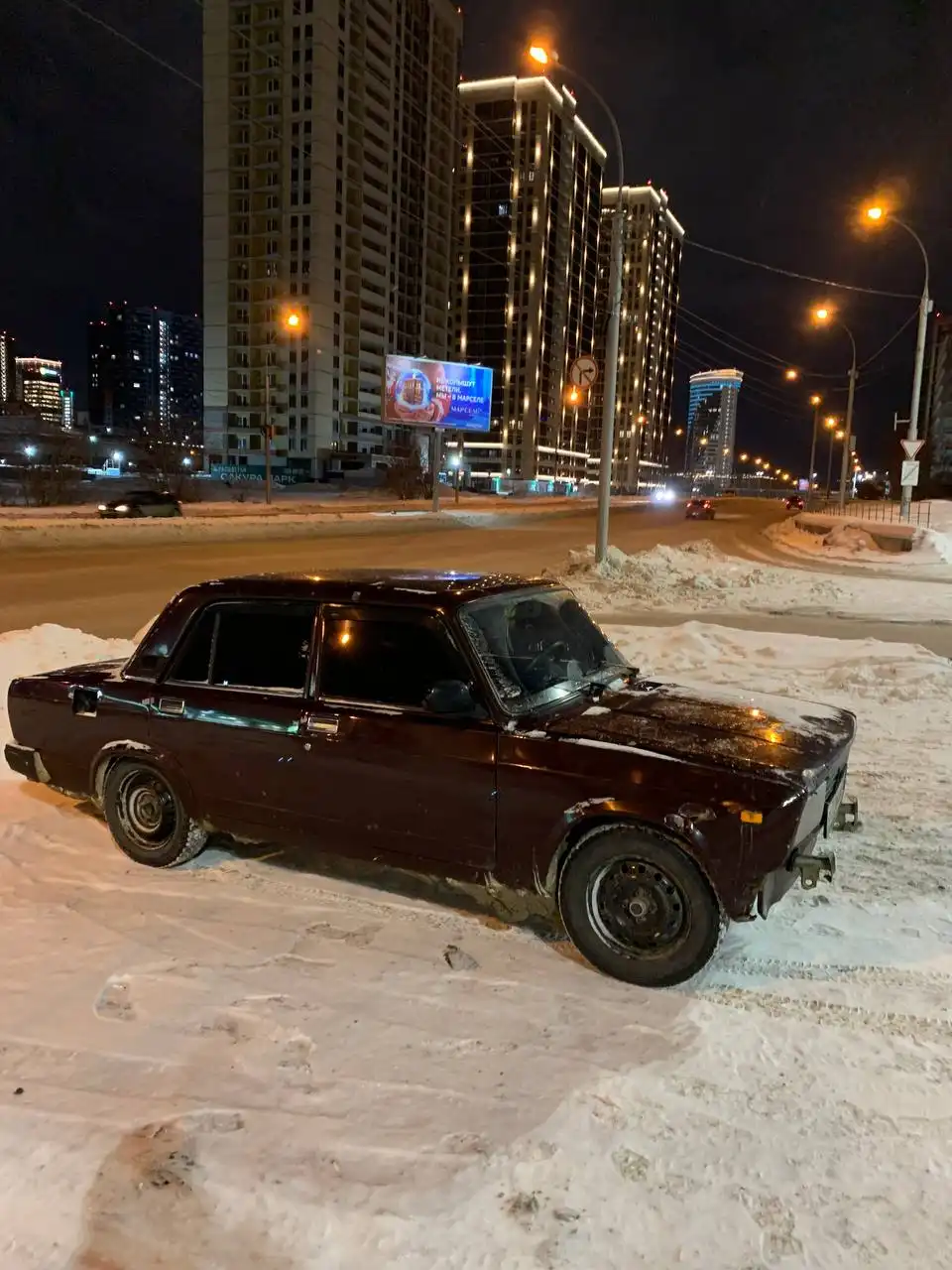 Продам автомобиль с мощным двигателем и полным оснащением - Легковые автомобили (Авто) в Новосибирск