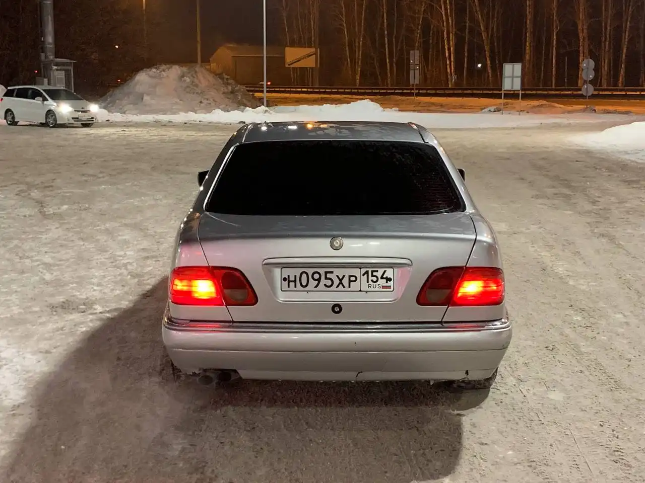 Mercedes с тюнингом Brabus и кожаным салоном - Авто в Новосибирск