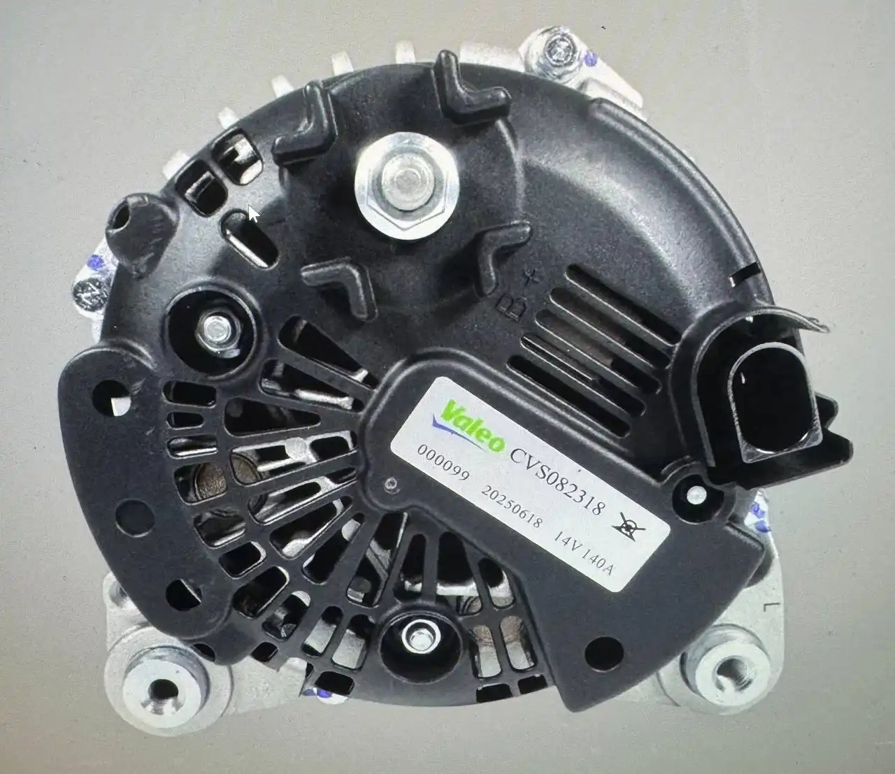 Генератор Шкода Октавия 05E903026M - Автозапчасти (Запчасти) в Новосибирск