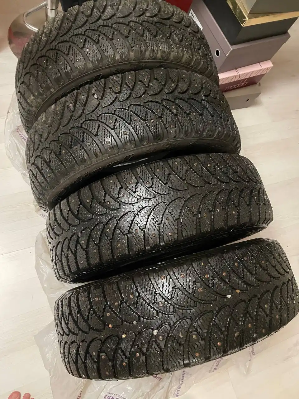 Зимняя шипованная резина Cordiant Snow Cross 2 205/60 R16 96T - Шины (Авто) в Новосибирск