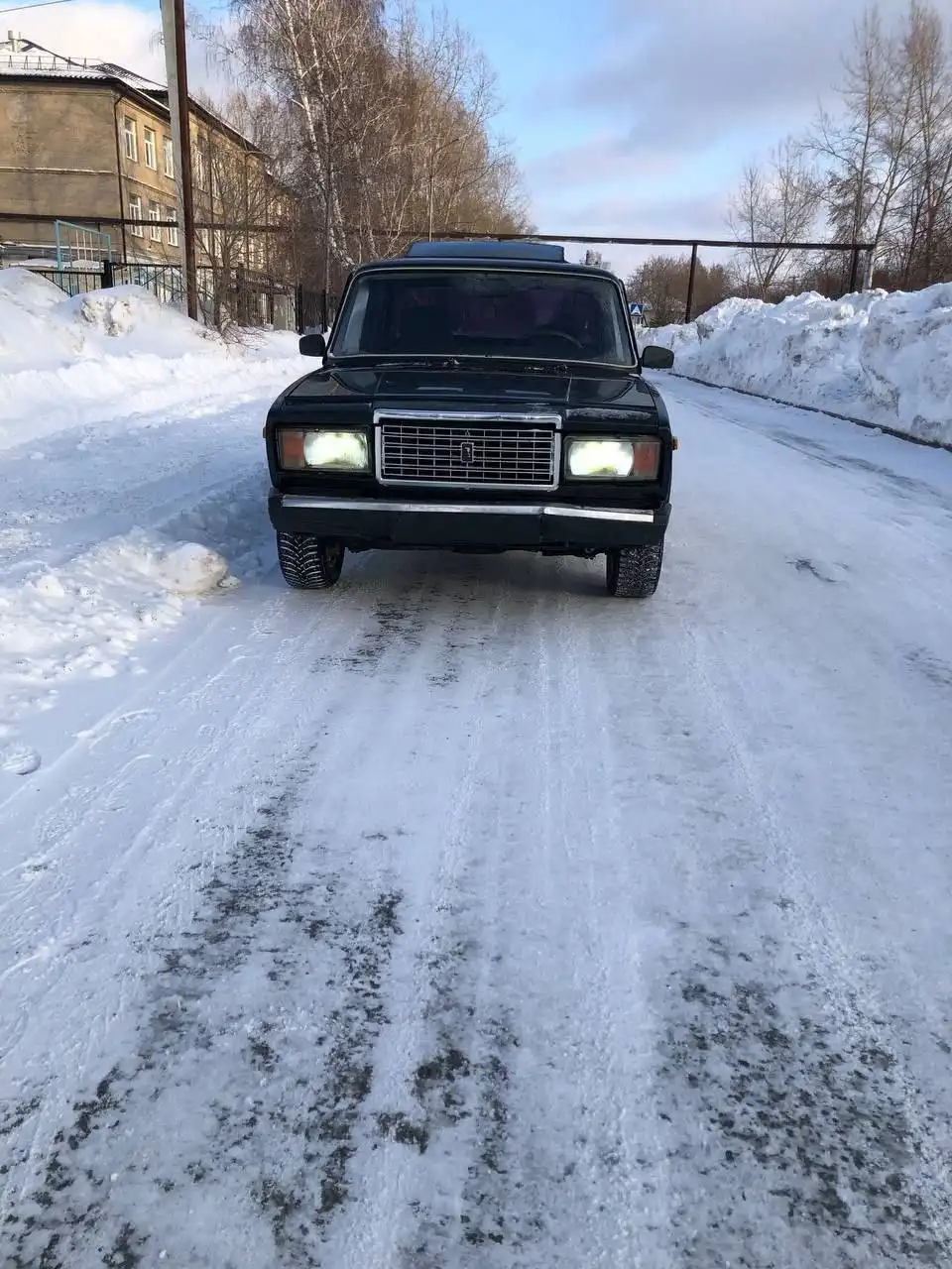 Продажа двух автомобилей ВАЗ 2107 (2010 и 2011 гг.) - Легковые автомобили (Авто) в Новосибирск