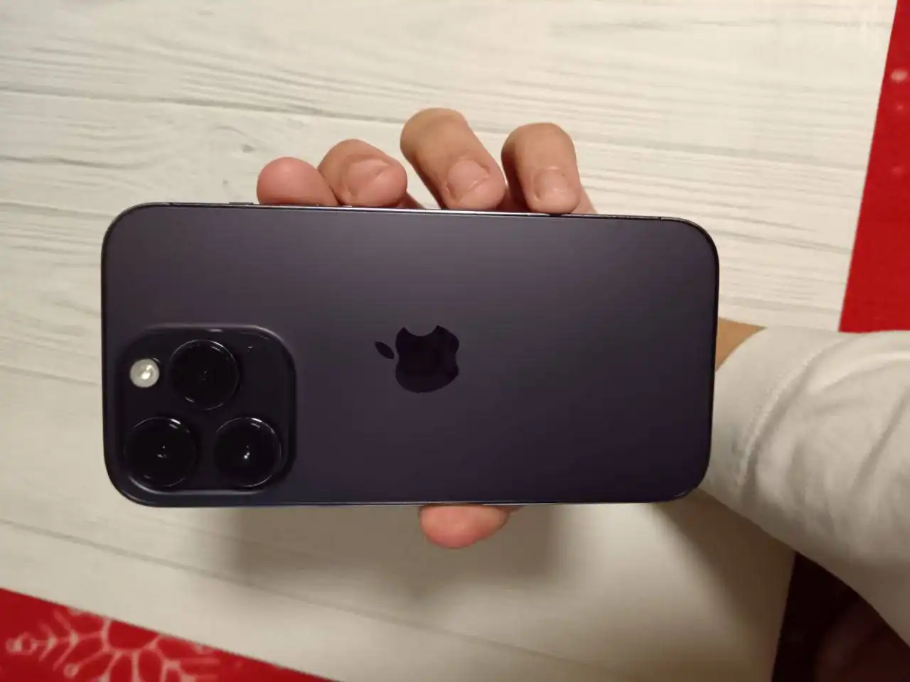 Обмен iPhone 12 Pro Max 128 ГБ на автомобильные борта - Смартфоны (Электроника) в Новосибирск