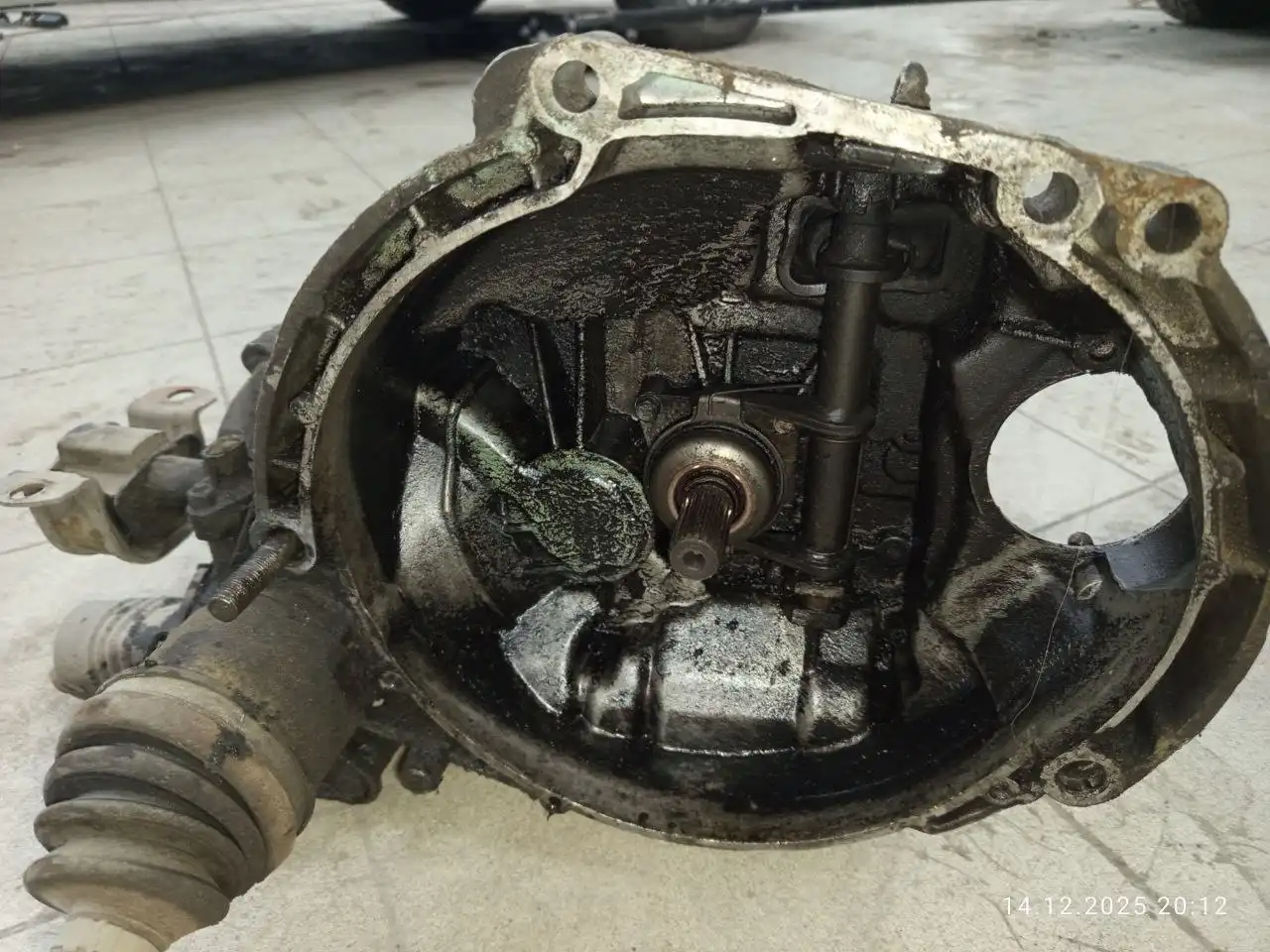 МКПП от ВАЗ 2115 и 2110, стартера - Трансмиссия (Запчасти) в Новосибирск