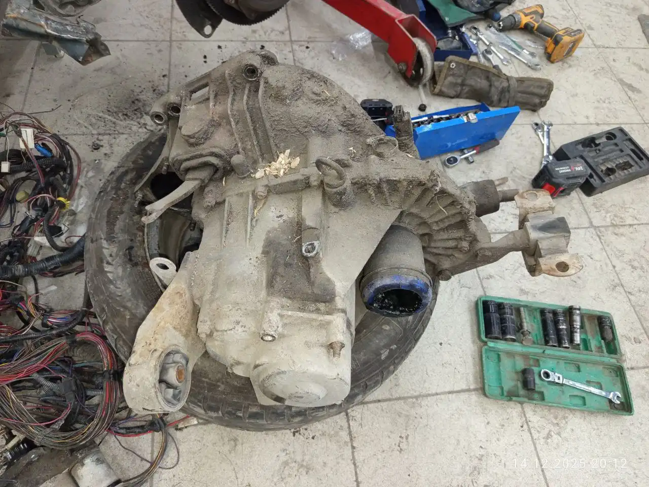 МКПП от ВАЗ 2115 и 2110, стартера - Трансмиссия (Запчасти) в Новосибирск