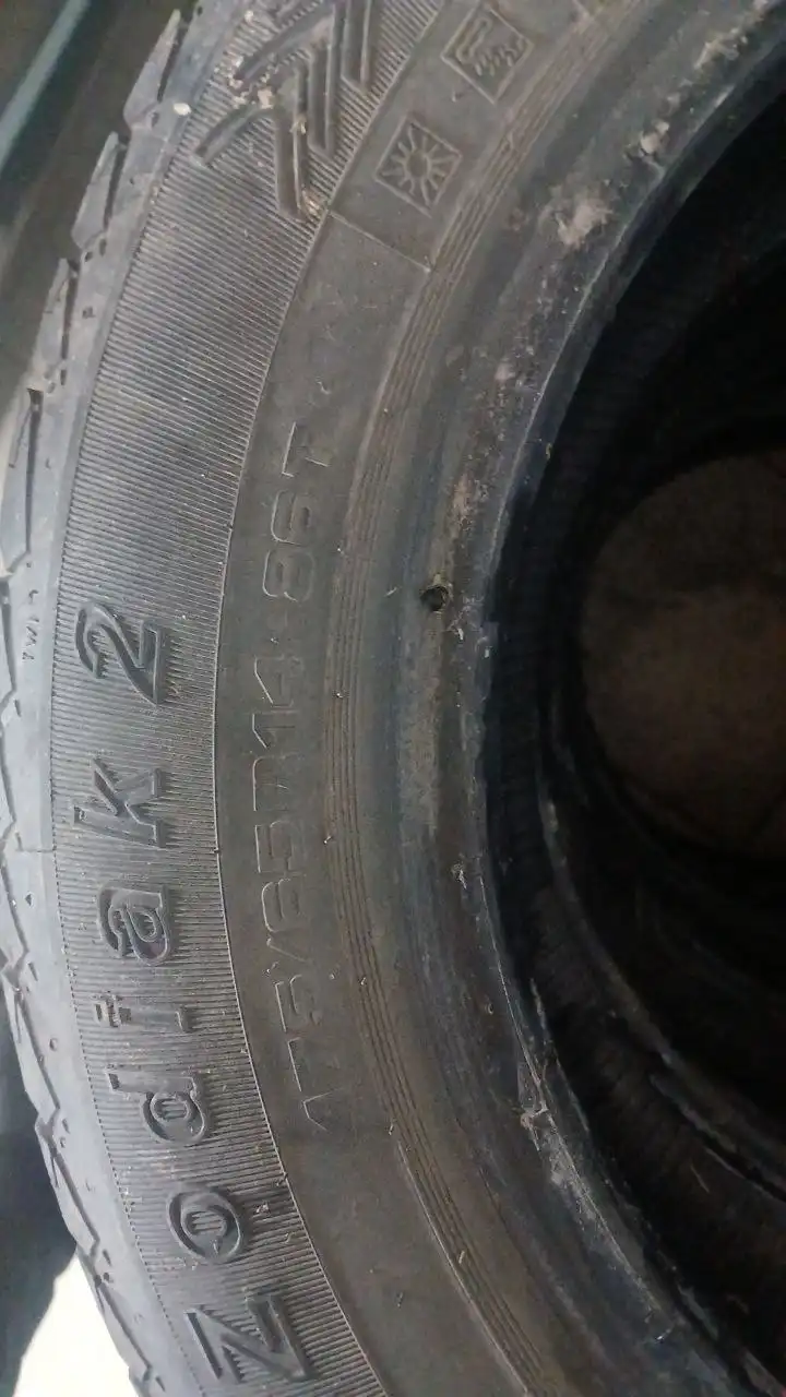 Продам комплект летних шин R14 5 штук - Шины и диски (Авто) в Новосибирск