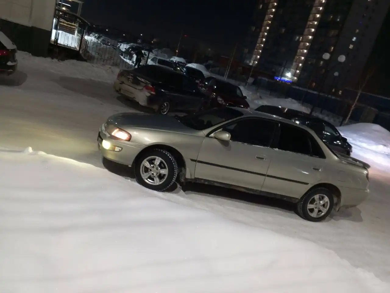 Продам Toyota Carina 1994 года - Авто в Новосибирск