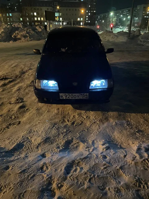 Иж Ода 2126 2001 года, 1.6 карбюратор - Легковые автомобили в Новосибирск