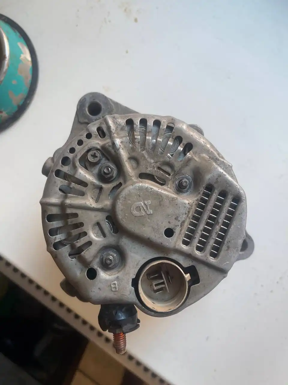 Генераторы под восстановление на двигатель 1UZ-FE - Генераторы (Запчасти) в Новосибирск