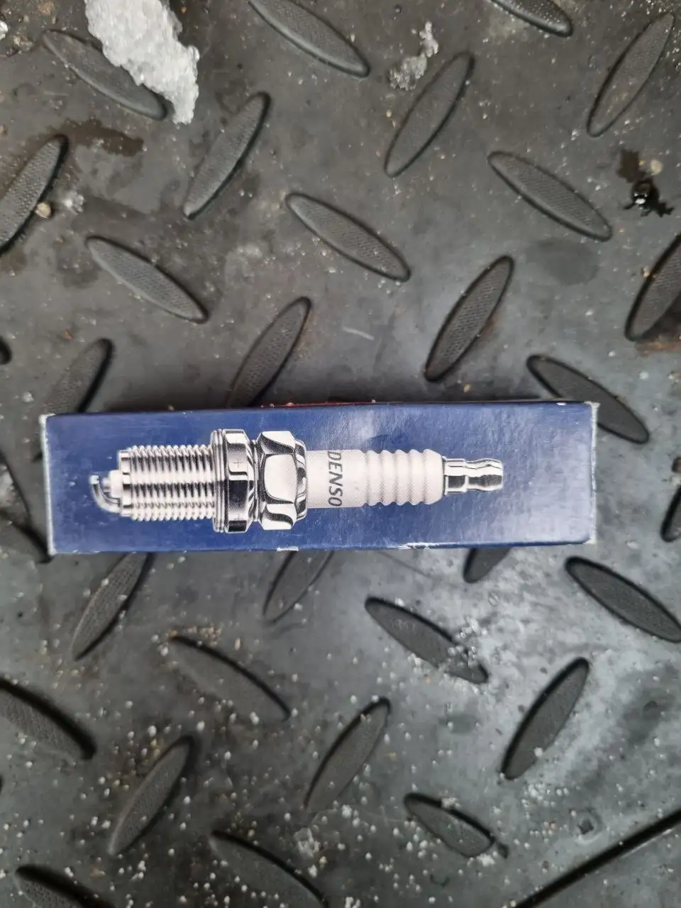 Продам свечи - Аксессуары (Авто) в Новосибирск