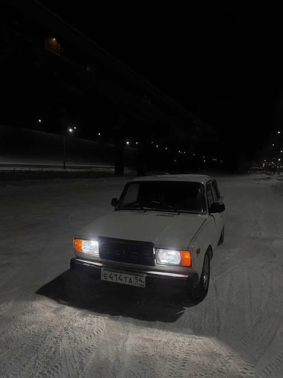 Продажа ВАЗ 2107 и Нивы с инжекторным двигателем - Авто в Новосибирск