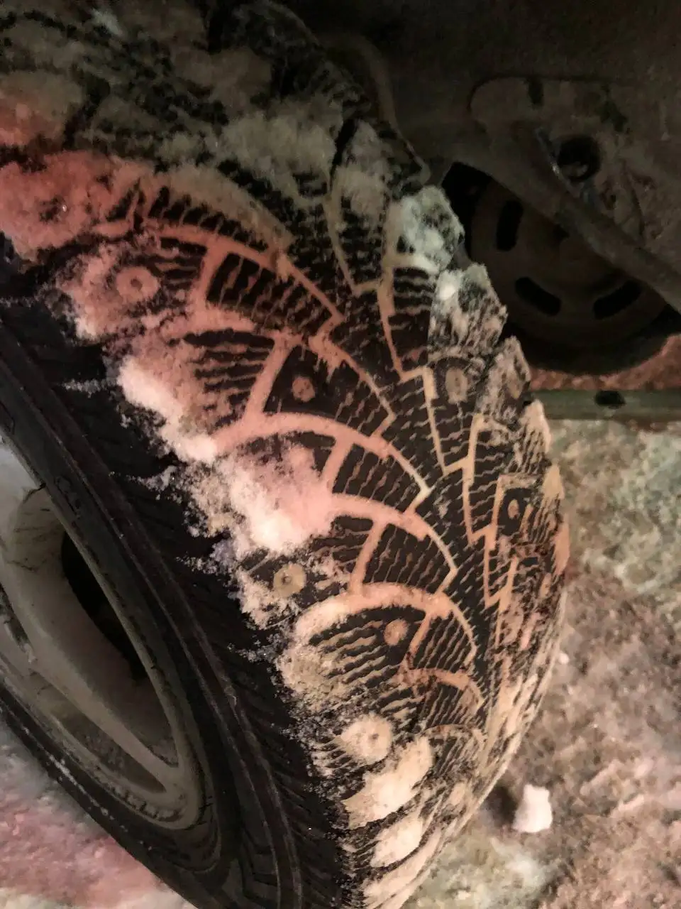 Резина зима Р14 4/100 - Шины и диски (Авто) в Новосибирск