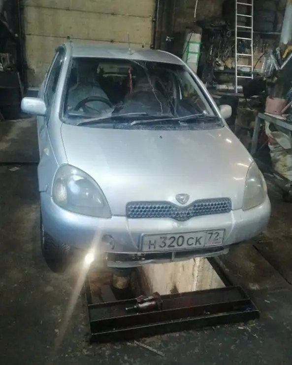 Продам Toyota Vitz 2000г АКПП - Легковые автомобили (Авто) в Новосибирск
