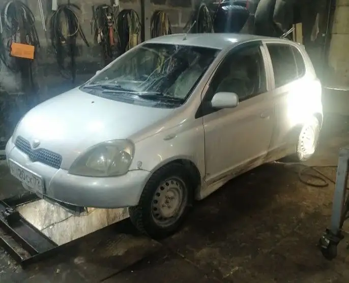 Продам Toyota Vitz 2000г АКПП - Легковые автомобили (Авто) в Новосибирск