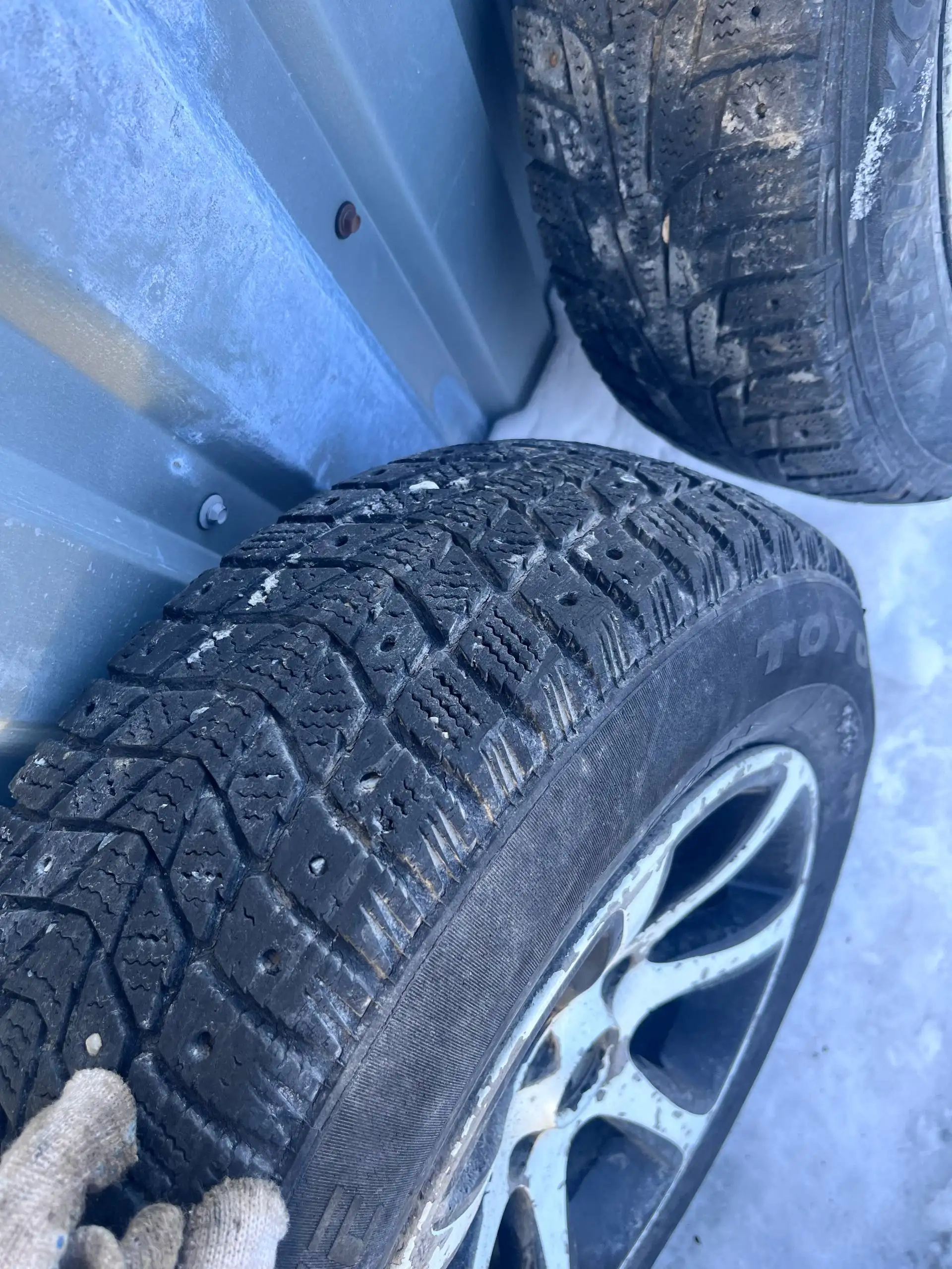 Продажа диска 14 литья под выпрямление - Запчасти (Авто) в Новосибирск