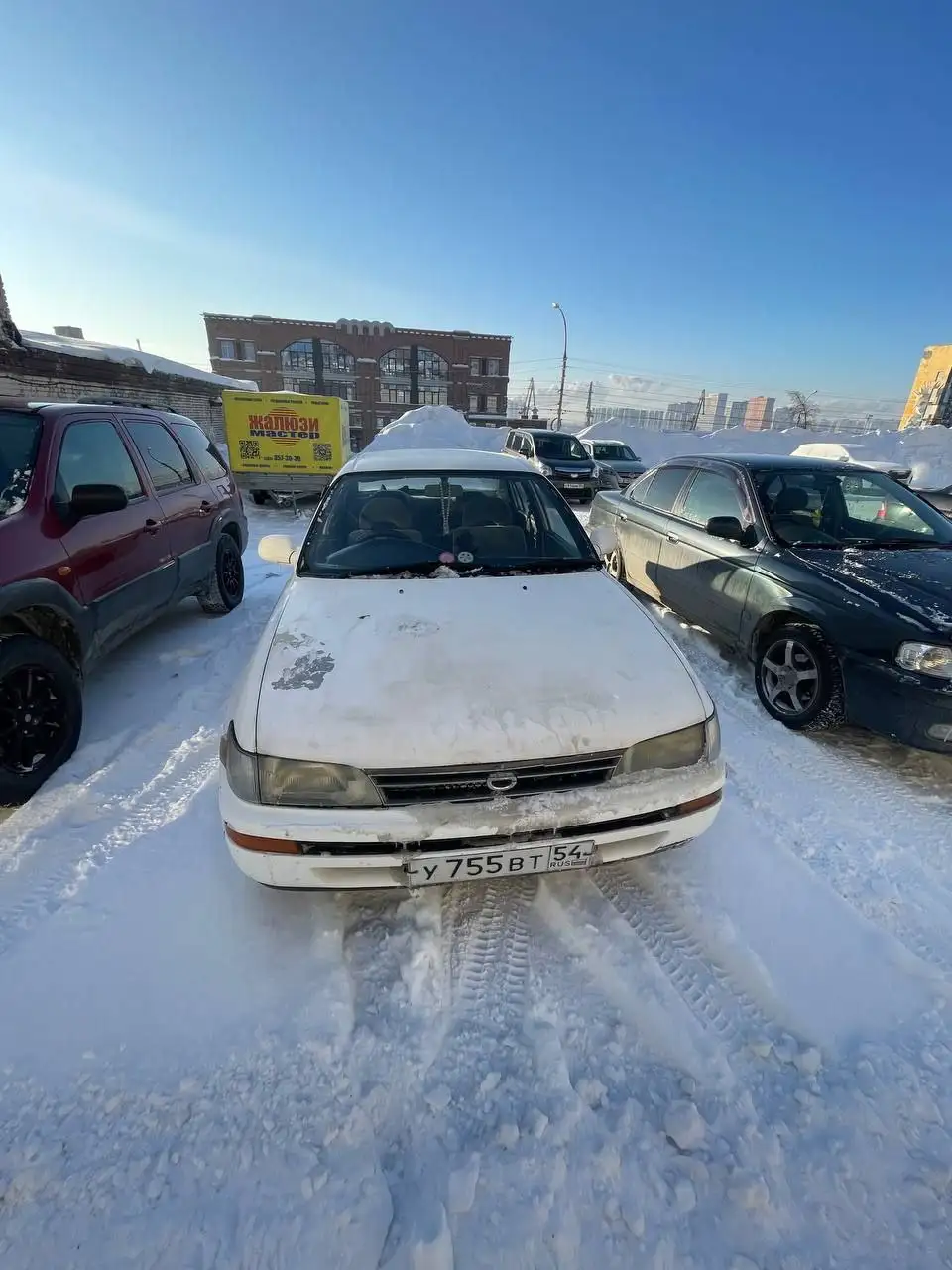 Продам Toyota Corolla с зимней резиной и полным комплектом документов - Легковые автомобили (Авто) в Новосибирск