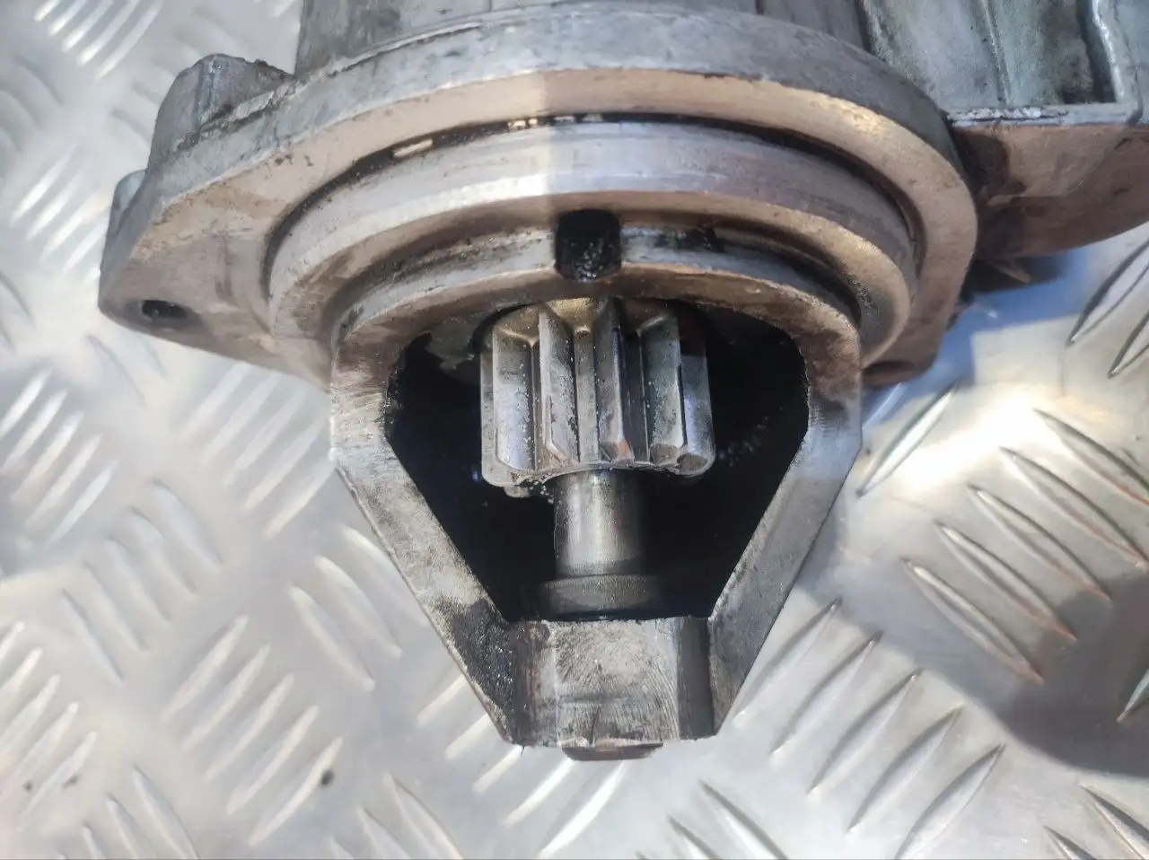 Стартер редукторный на классику - Автозапчасти для ВАЗ (Запчасти) в Новосибирск