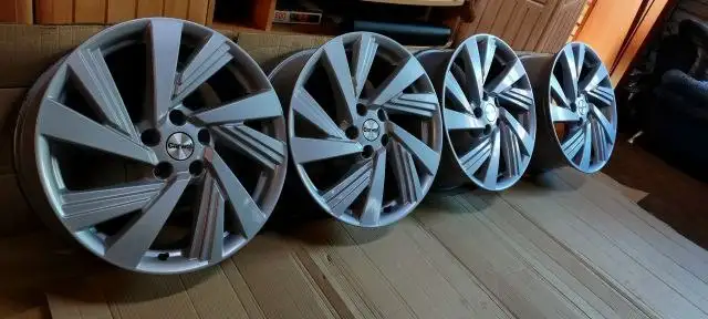 Комплект дисков R18 для японских авто - Диски и шины (Авто) в Новосибирск