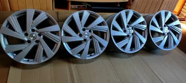 Комплект дисков R18 для японских авто - Диски и шины (Авто) в Новосибирск