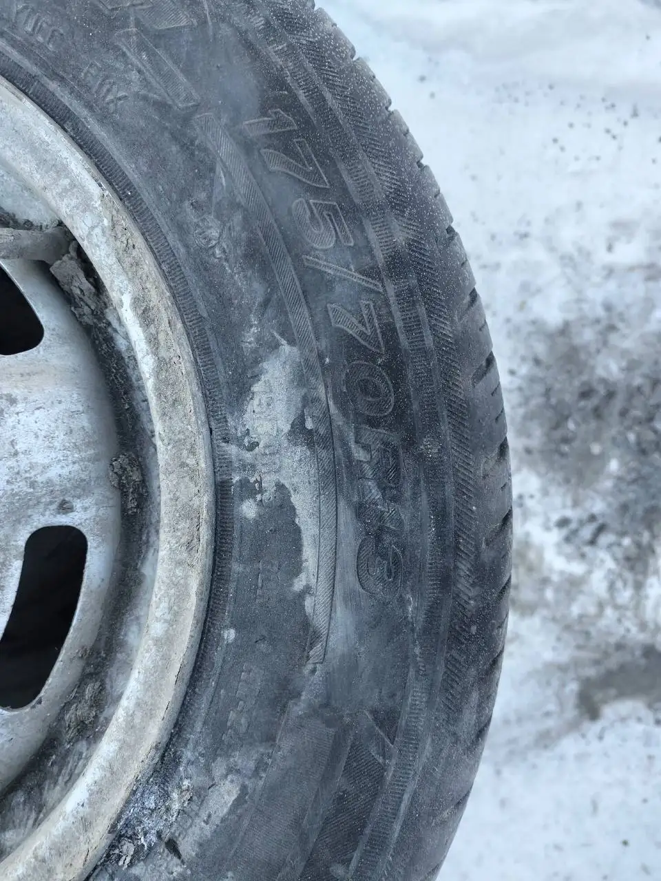 Продажа летней резины без дефектов - Шины и диски (Авто) в Новосибирск