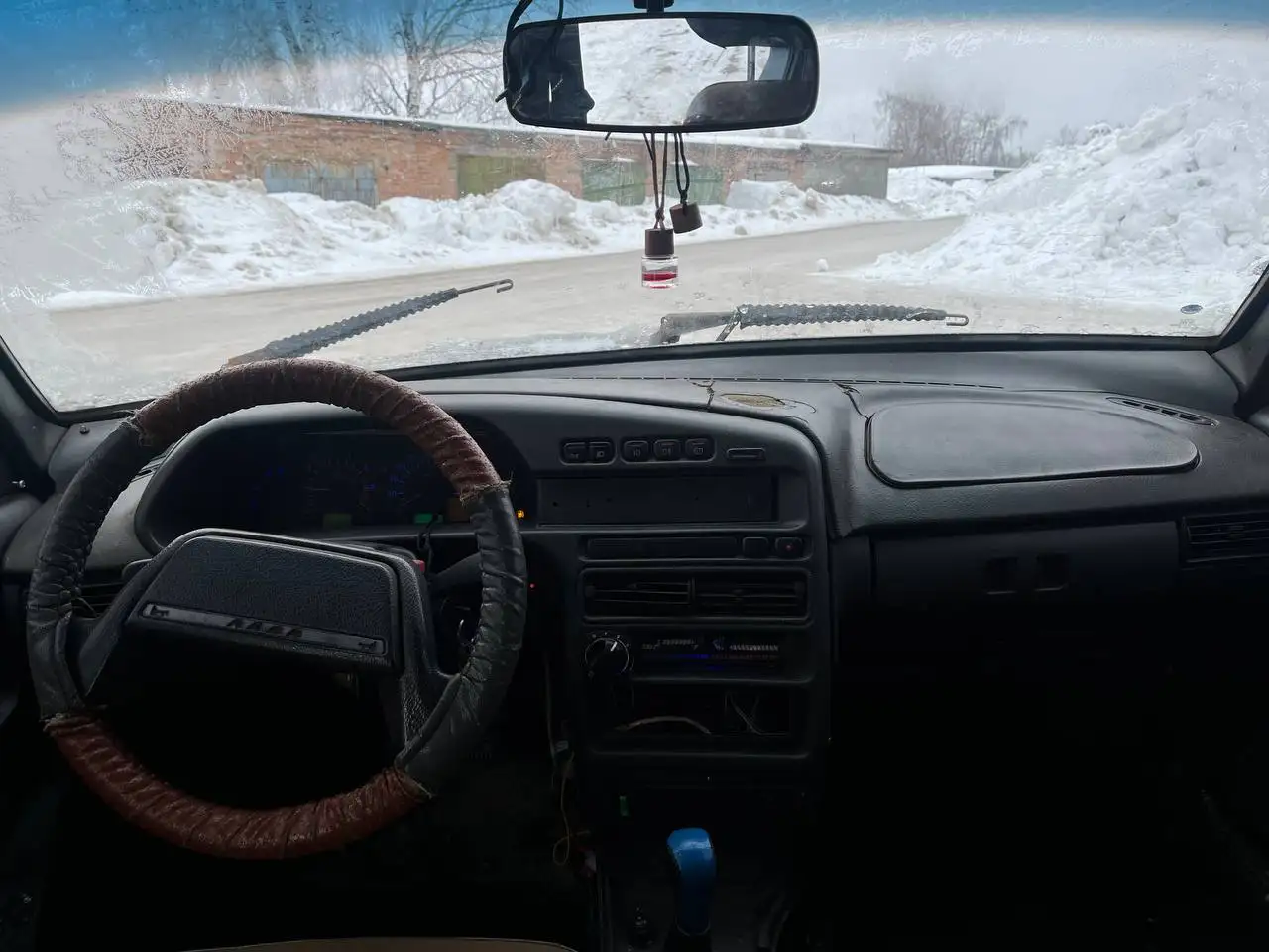 Продам авто на полном ходу с 14 литьем - Авто в Новосибирск