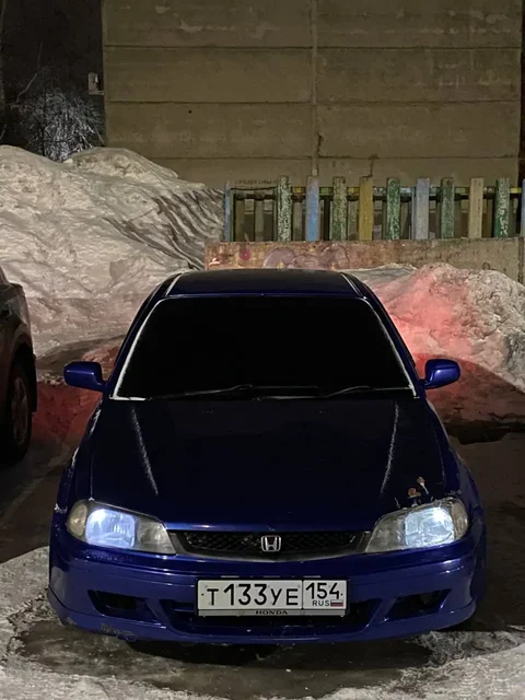 Toyota Corolla 2000 года выпуска - Аудио в Новосибирск