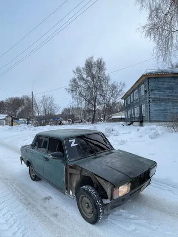 Продажа запчастей для авто в Новосибирске - Двигатели и шины в Новосибирск
