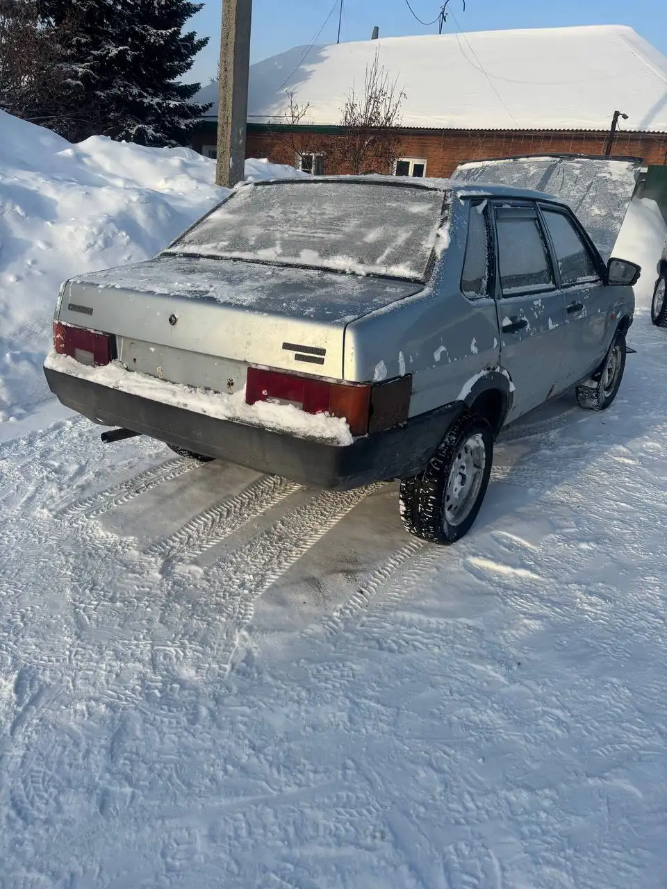 Запчасти ВАЗ 21099 2003 года в разбор - Автозапчасти (Запчасти) в Новосибирск