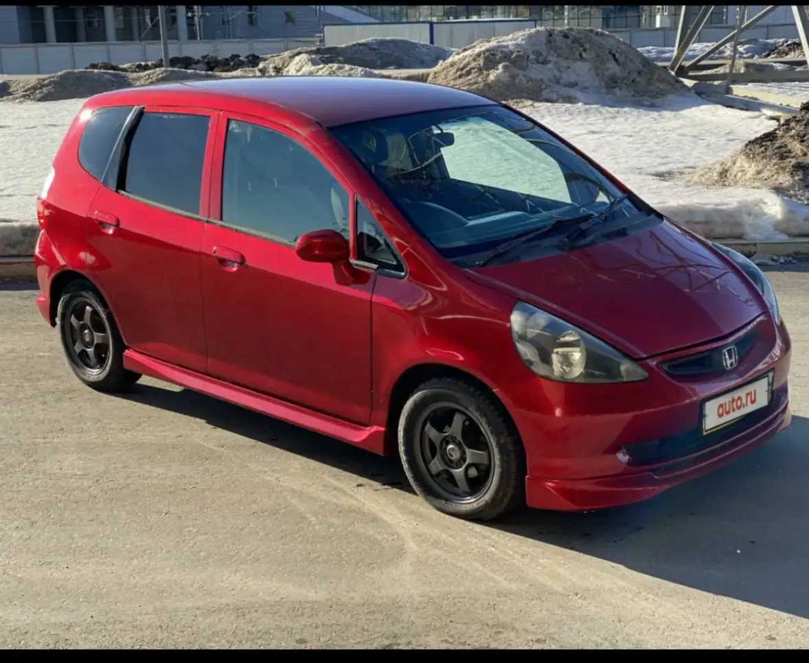 Покупка Honda Fit в Новосибирске - Легковые автомобили (Авто) в Новосибирск