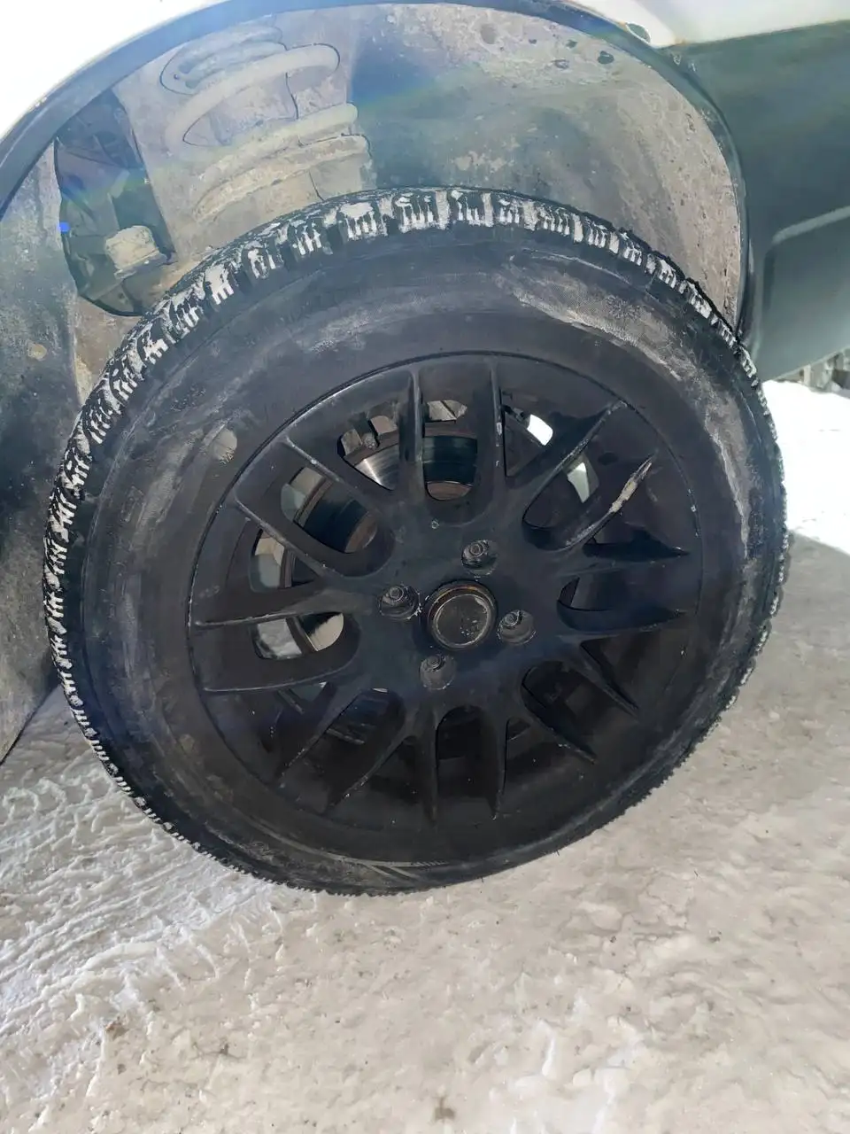 Продажа литых дисков на зимнюю резину - Запчасти (Авто) в Новосибирск