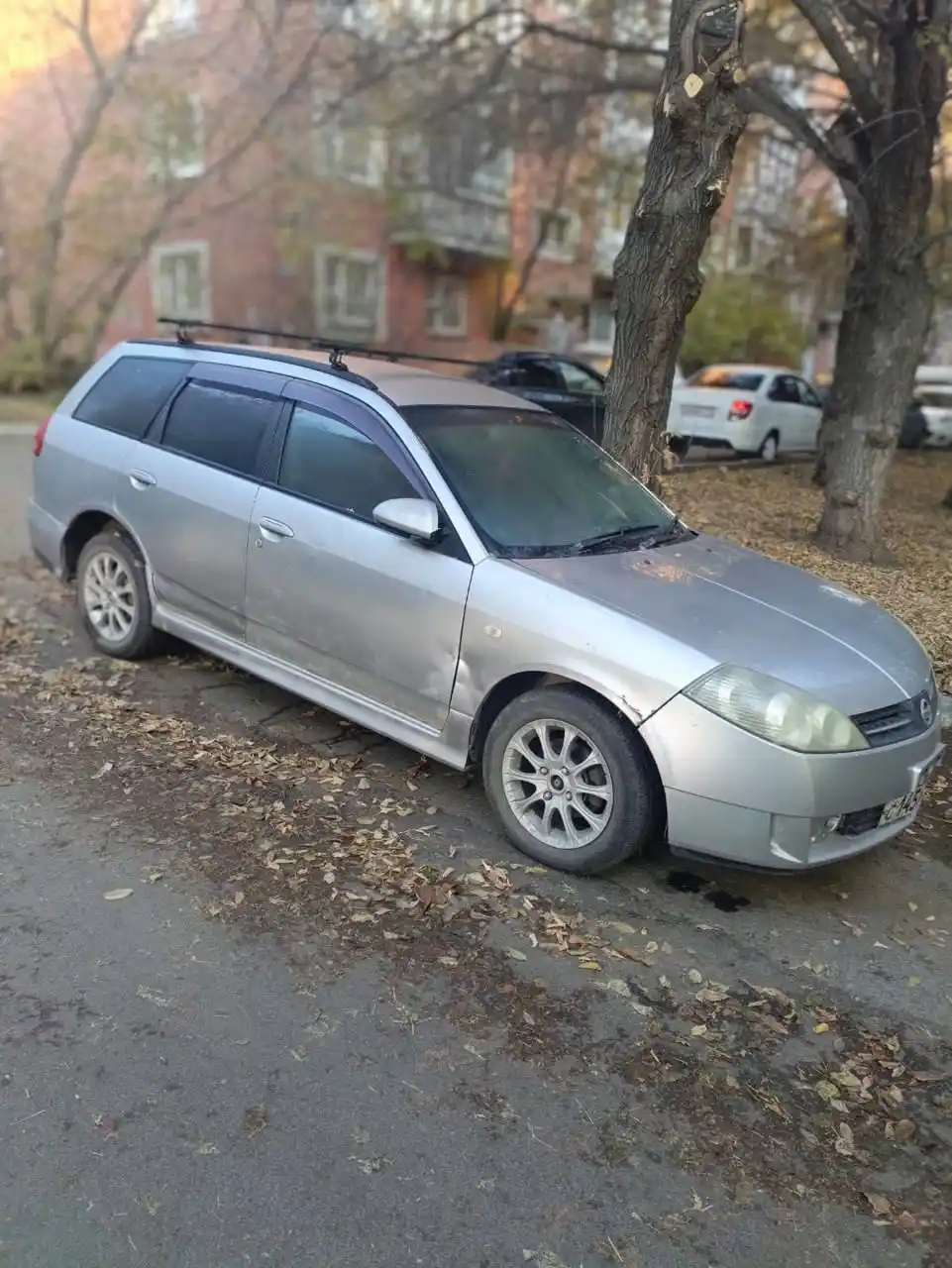 Продам Nissan WINGROAD (2001)