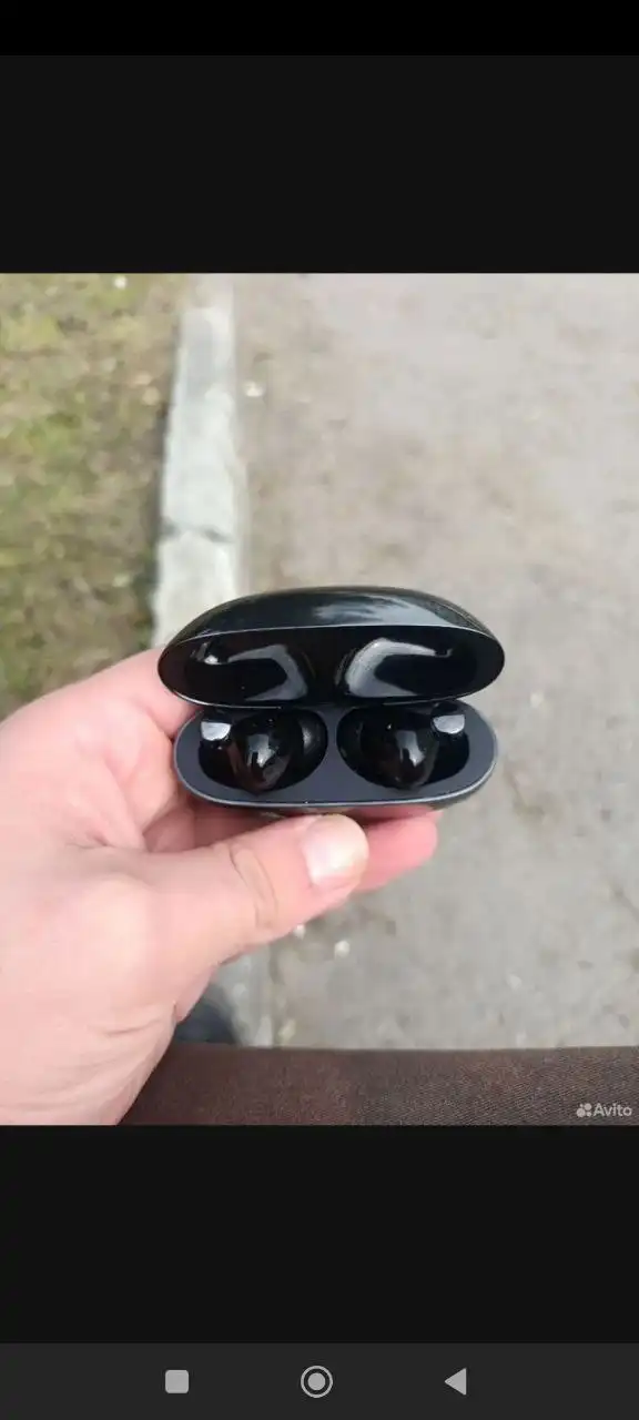 Продам наушники Realme buds air 5 pro