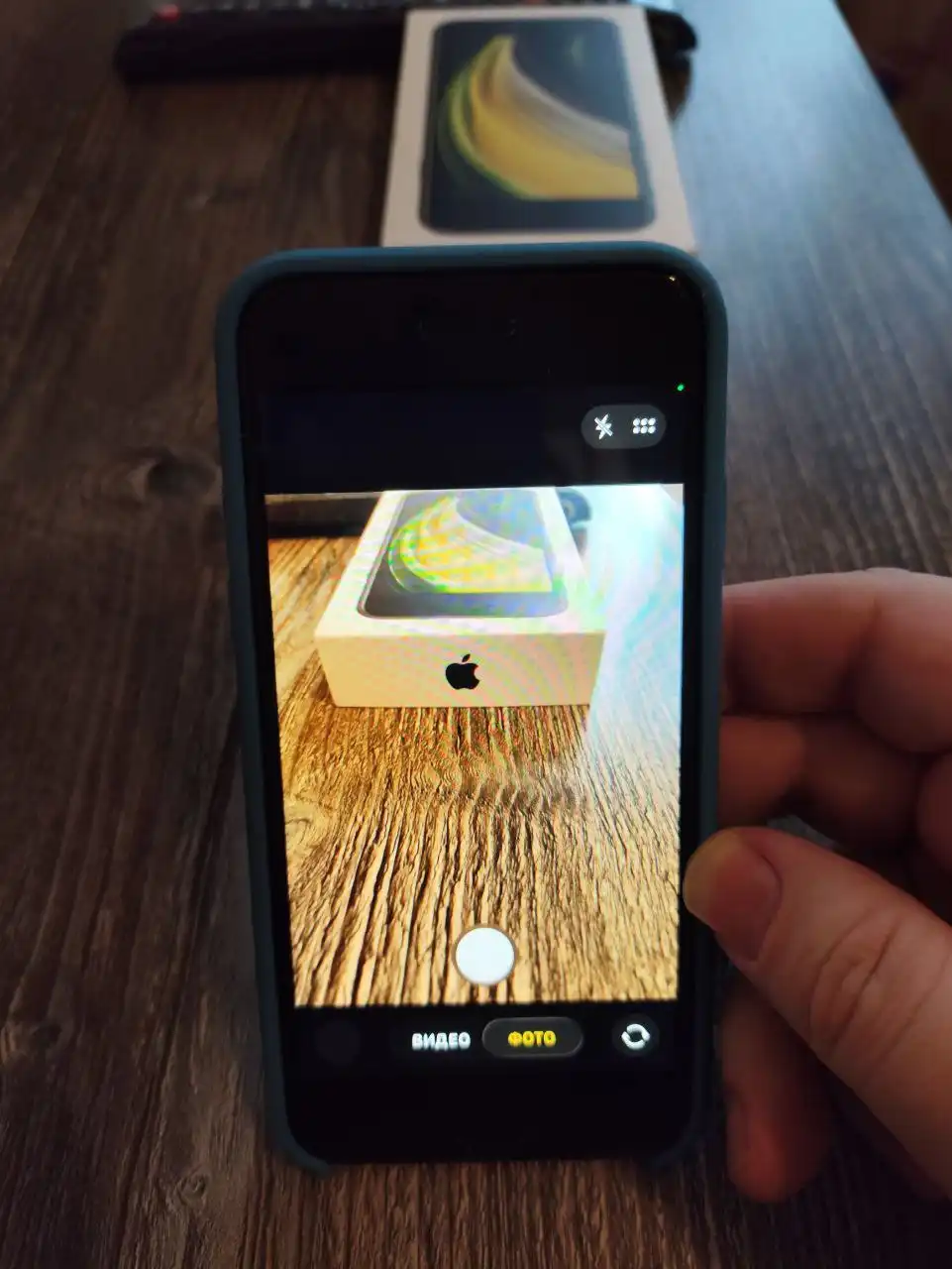 Продажа Apple iPhone SE 2020 64 gb