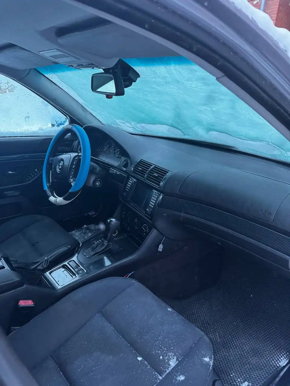 BMW E39 2000 года в отличном состоянии