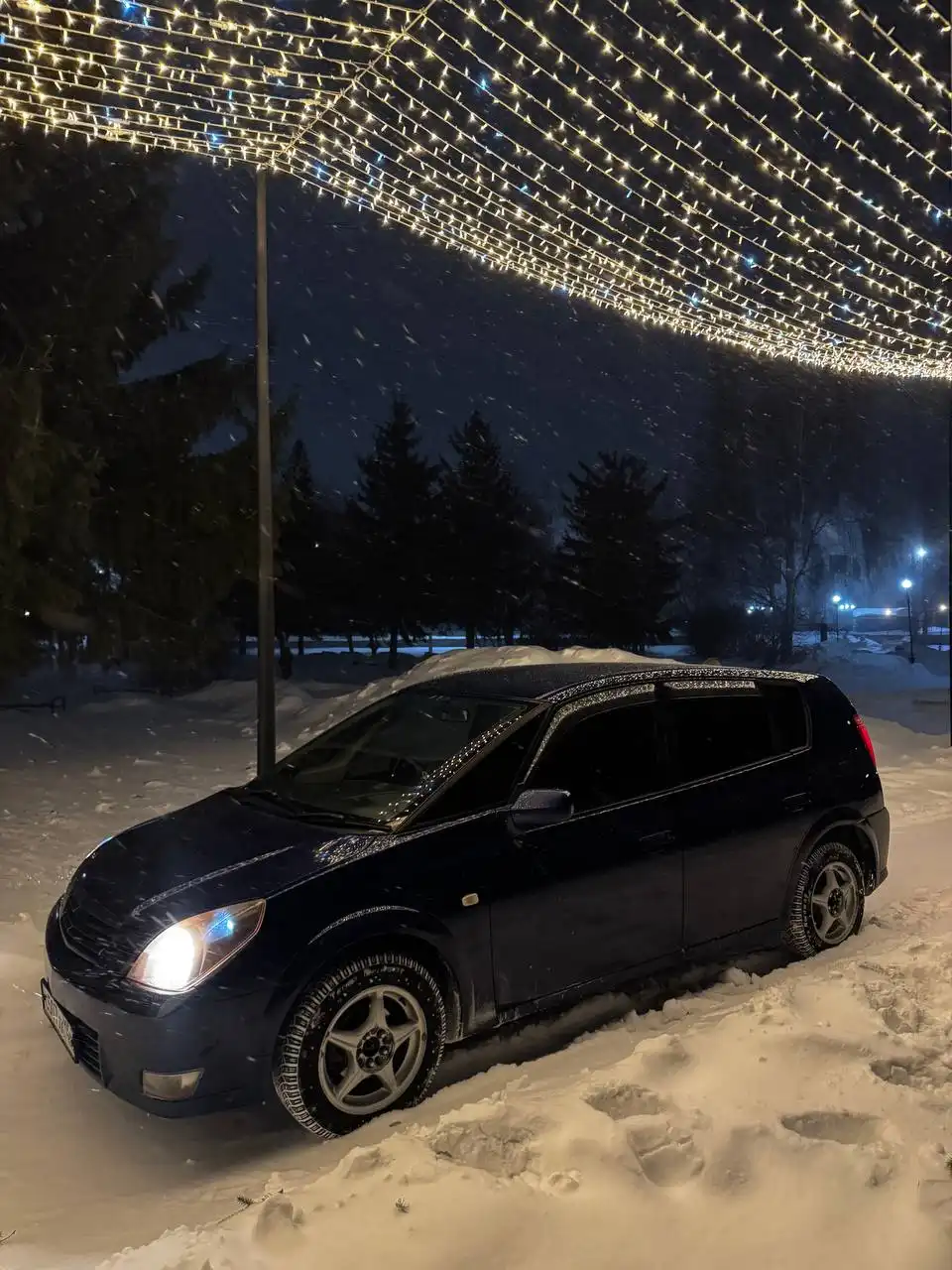 Продажа Toyota Opa 2000 года