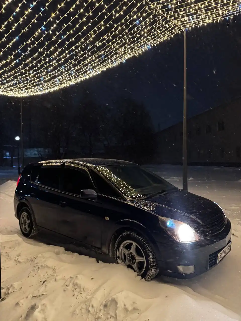 Продажа Toyota Opa 2000 года